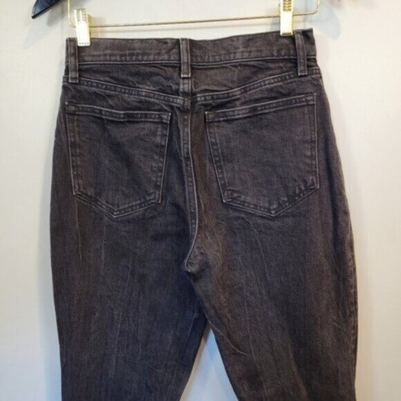 Abercrombie & Fitch | High Rise Mom Jean Distressed knee Raw Hem Black - Picture 5 of 7